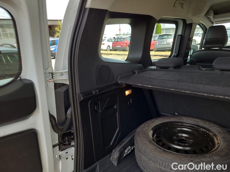  Renault  Kangoo  III (03.2021->)  1.3TCe 100 Equilibre 5d #16
