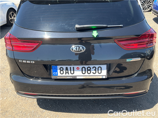  KIA  Cee'd Ceed SW 1.6 CRDi 100 Top AT #23