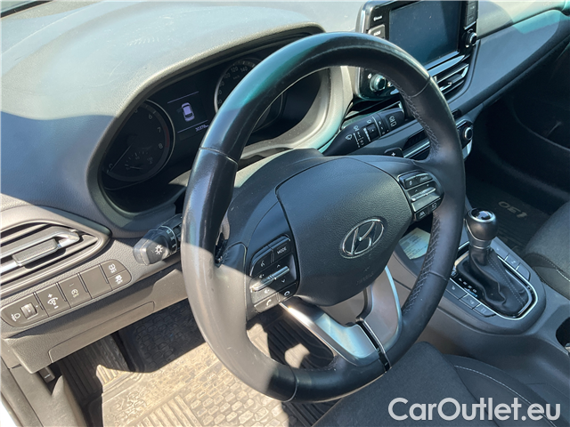  Hyundai  i30  kom.1.5TGDI FamilySmart AT #21