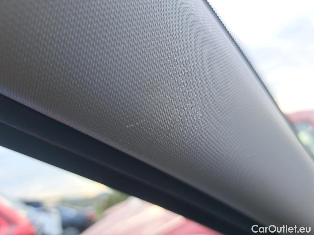  KIA  XCeed KIA  / 2019 / 5P / todoterreno 1.0 T-GDi Drive 88kW (120CV) #24