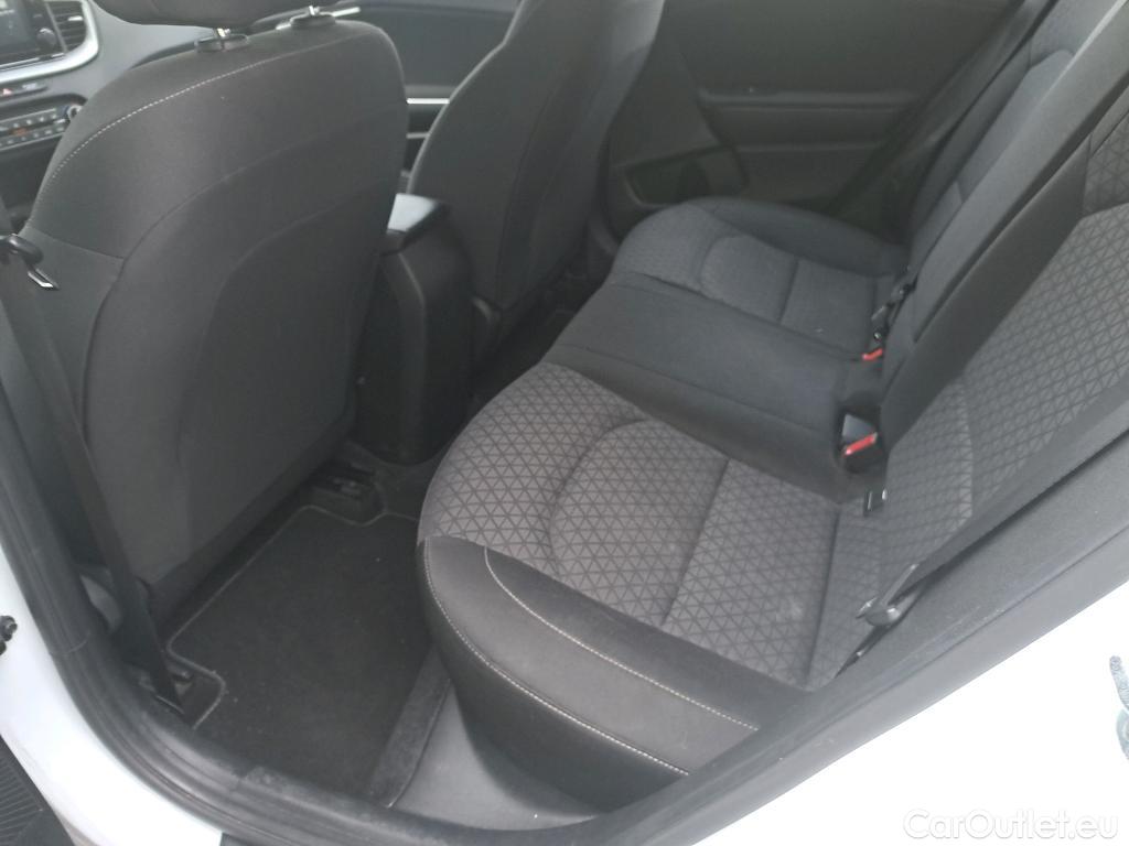  KIA  XCeed KIA  / 2019 / 5P / todoterreno 1.0 T-GDi Drive 88kW (120CV) #21