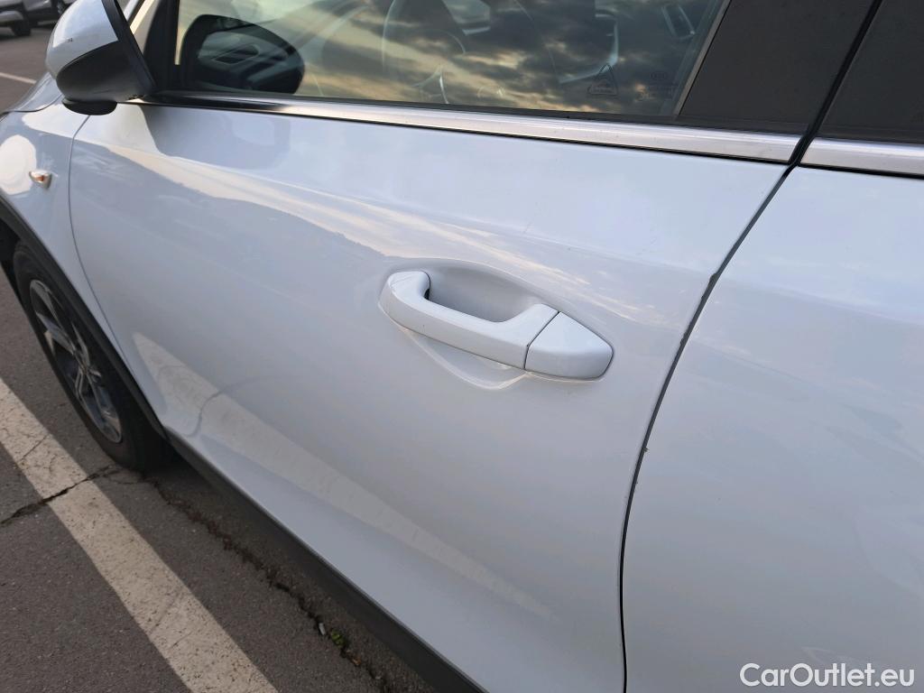  KIA  XCeed KIA  / 2019 / 5P / todoterreno 1.0 T-GDi Drive 88kW (120CV) #25