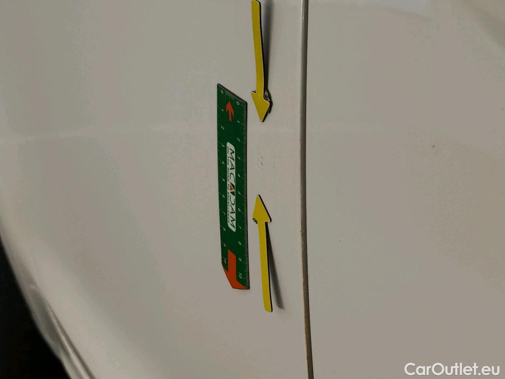  Peugeot  208  Affaire Premium Pack 1.2 80CV BVM5 E6dT #4