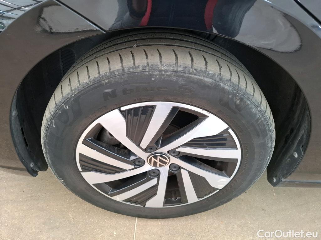  Volkswagen  Golf  VIII Berline Style 1st eHybrid 1.4 205CV BVA6 E6d #35