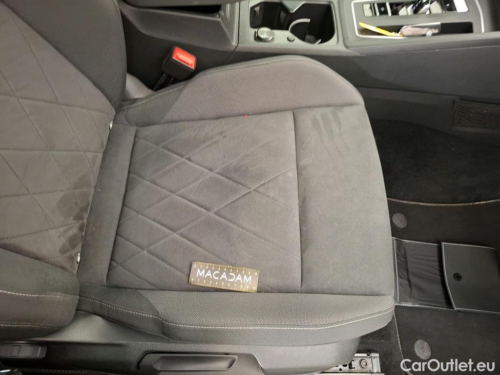  Volkswagen  Golf  VIII Berline Style 1st eHybrid 1.4 205CV BVA6 E6d #79