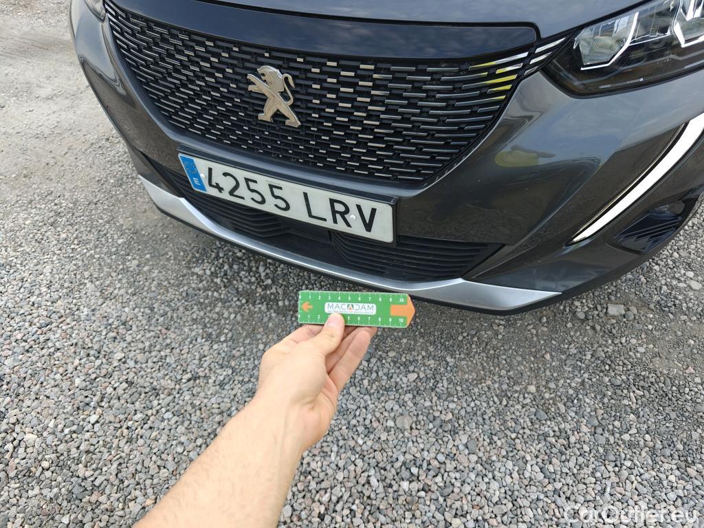  Peugeot  2008  Allure Pack 1.2 PureTech 130CV AT8 E6d #38