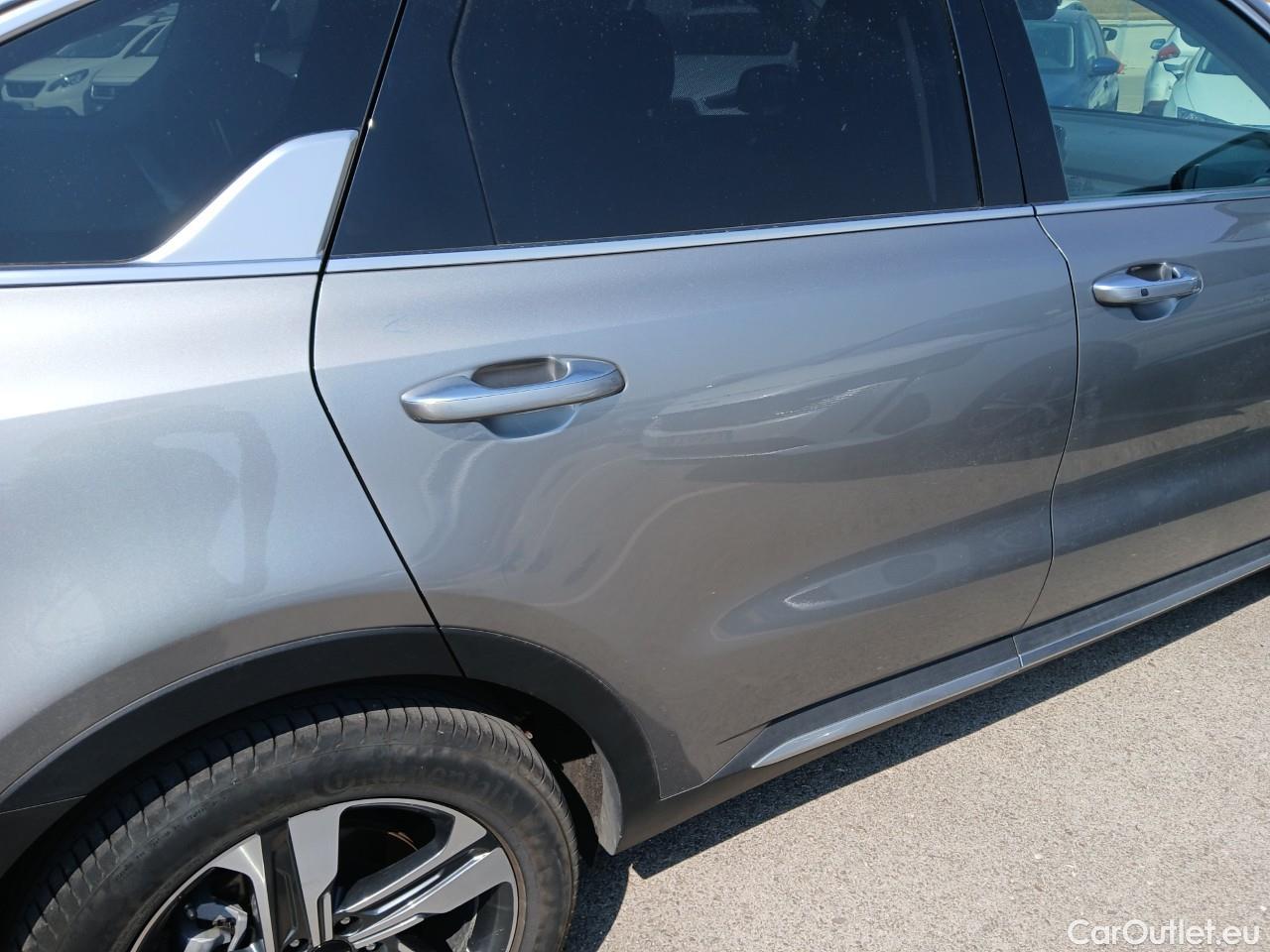  KIA  Sorento KIA  / 2020 / 5P / todoterreno 1.6 T-GDi HEV Plus Edition 4x4 7pl(SP) #20