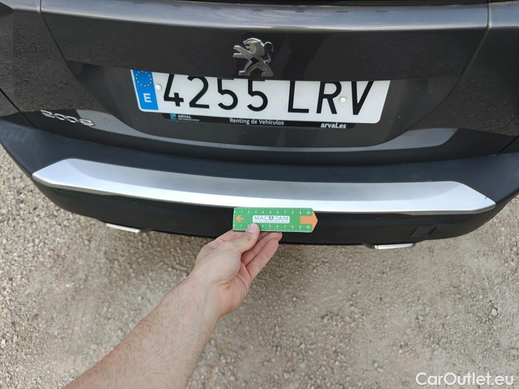  Peugeot  2008  Allure Pack 1.2 PureTech 130CV AT8 E6d #50