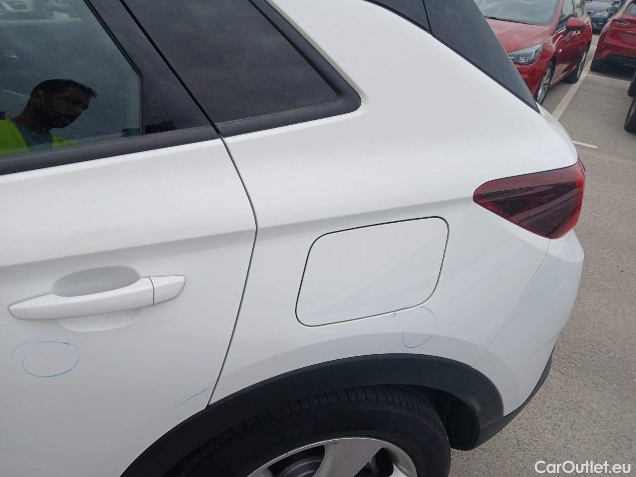  Opel   Grandland X Grandland X Edition Plug-in-Hybrid 1.6 Turbo 225CV AT8 E6d #17