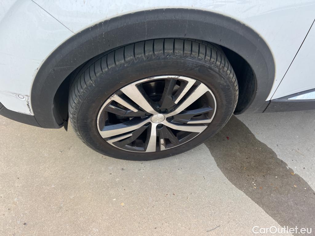  Peugeot  5008  Allure 1.5 HDi 130CV AT8 E6dT #3