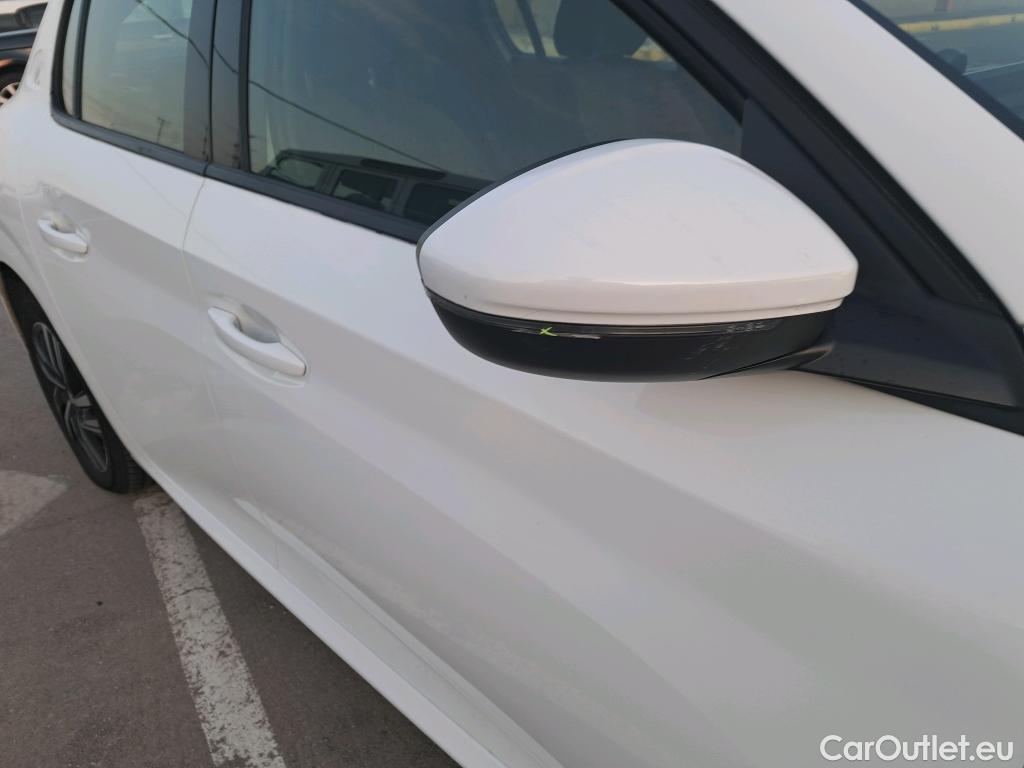  Peugeot  208  Allure 1.2 Puretech 100CV MT6 E6d #31
