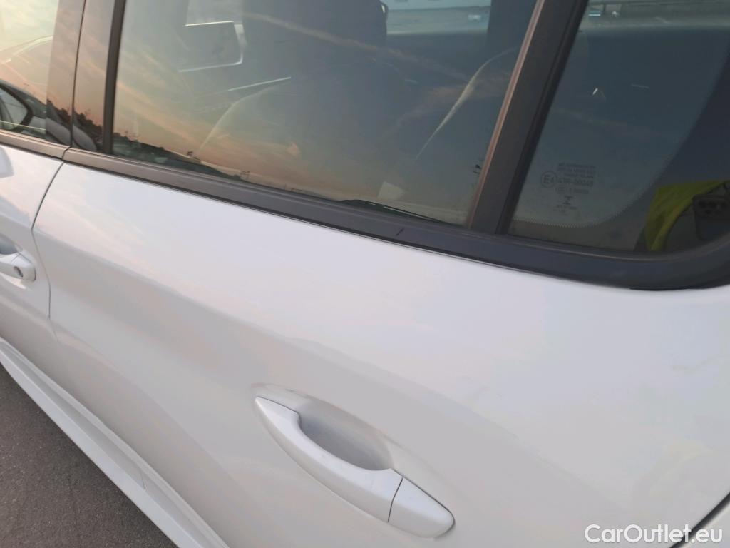  Peugeot  208  Allure 1.2 Puretech 100CV MT6 E6d #1