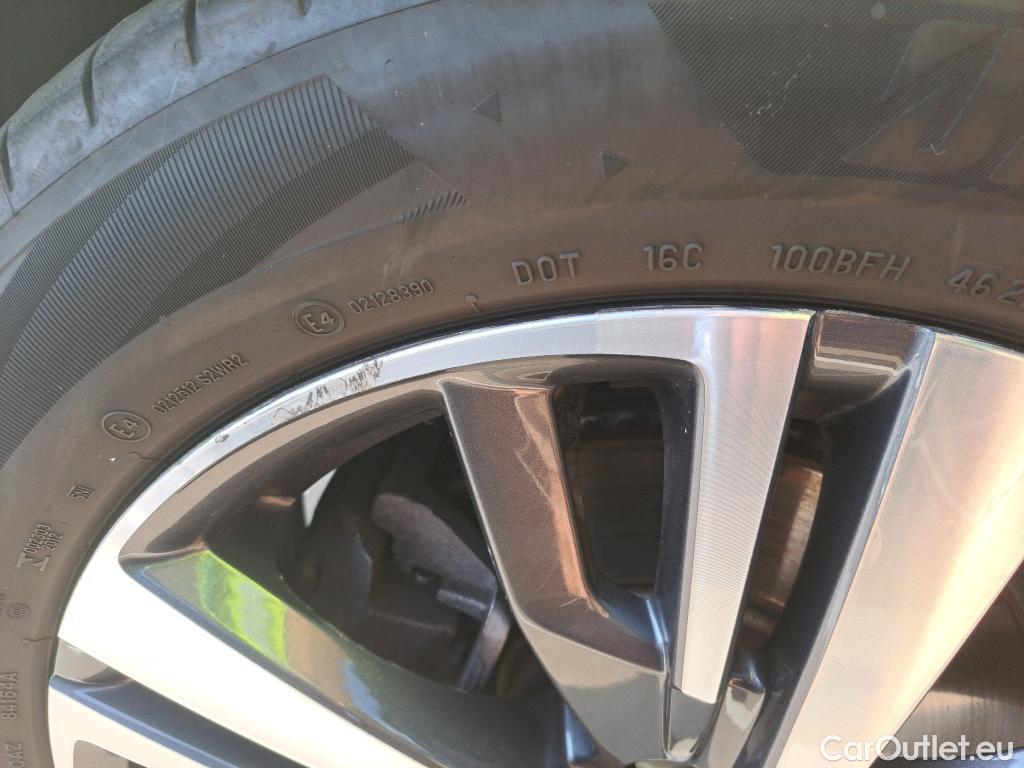  Peugeot  3008  Hybrid 225 Allure 1.6 Plug-In 225CV AT8 E6d #6