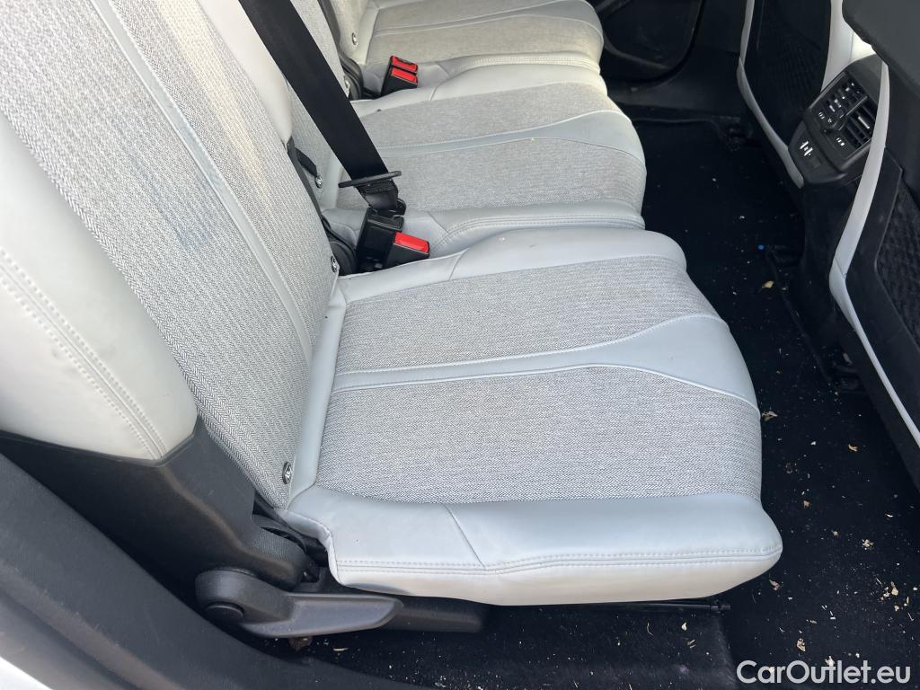  Peugeot  5008  Allure 1.5 HDi 130CV AT8 E6dT #20