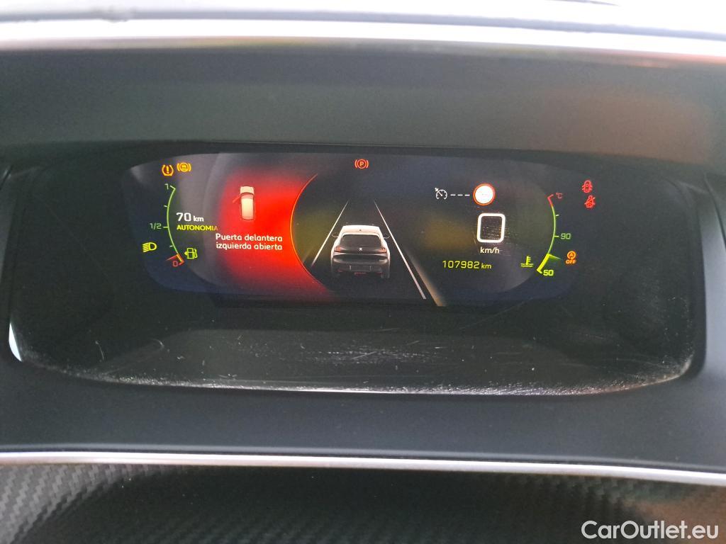  Peugeot  208  Allure 1.2 Puretech 100CV MT6 E6d #42
