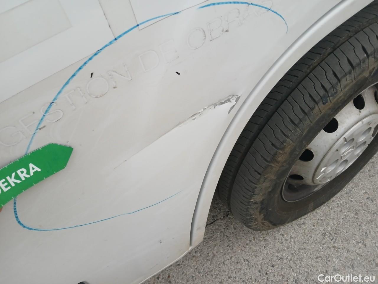  Opel  Movano OPEL  / 2021 / 4P / furgón  Furgón Base L2H2 3.5T 2.2 BlueHDi #47