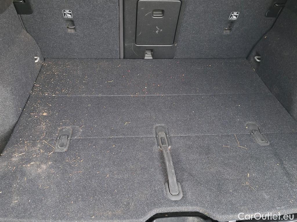  Volvo  XC 40 VOLVO XC40 / 2021 / 5P / todoterreno 2.0 B3 G Plus Dark Auto #15