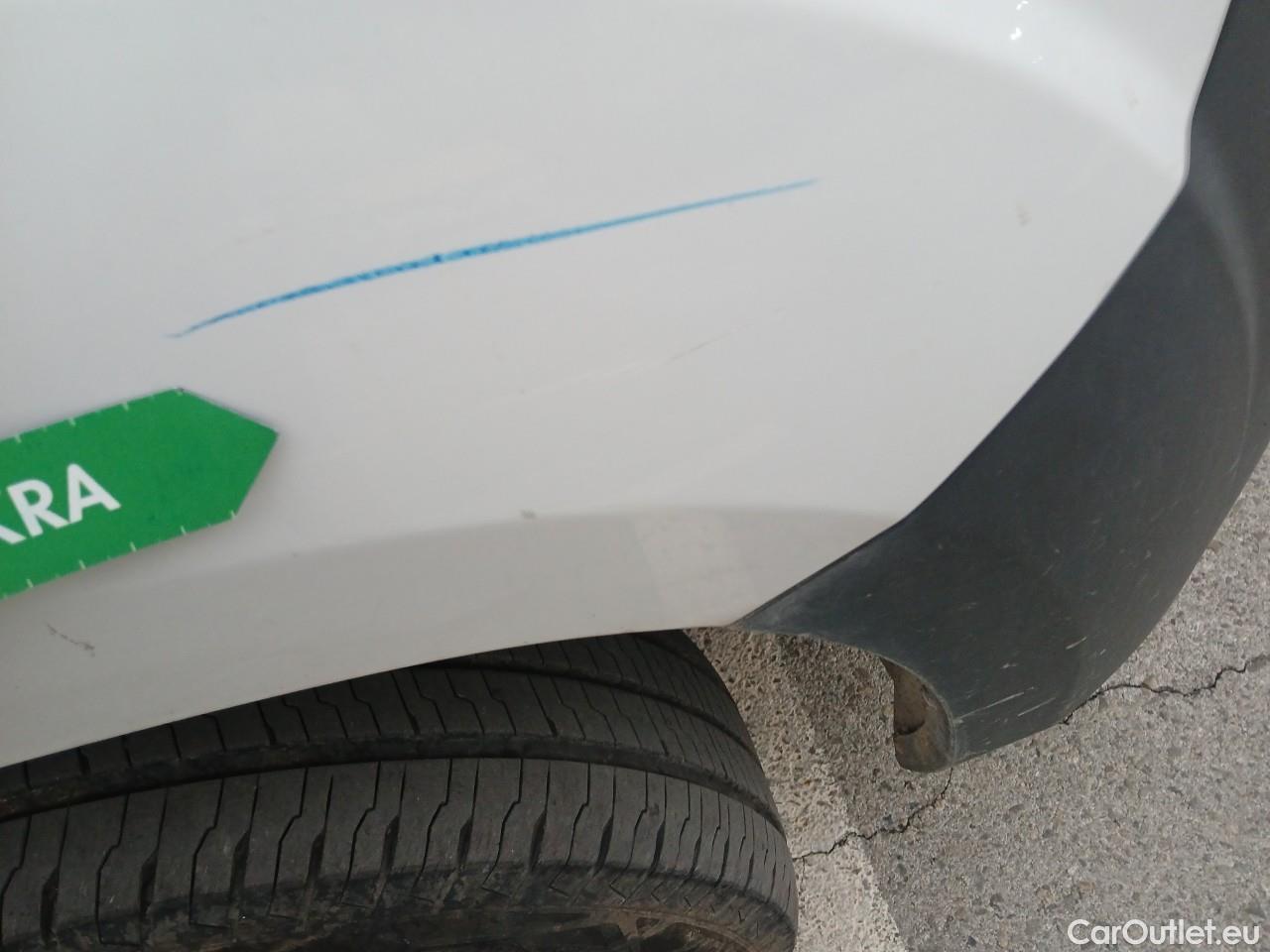  Opel  Movano OPEL  / 2021 / 4P / furgón  Furgón Base L2H2 3.5T 2.2 BlueHDi #53