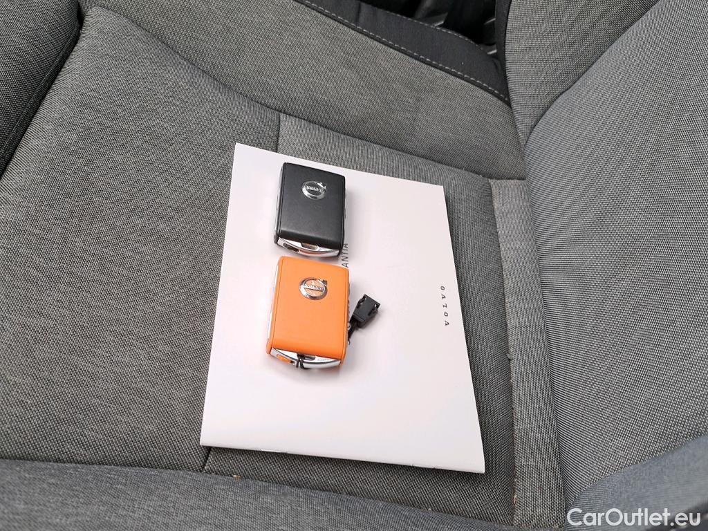 Volvo  XC 40 VOLVO XC40 / 2021 / 5P / todoterreno 2.0 B3 G Plus Dark Auto #11