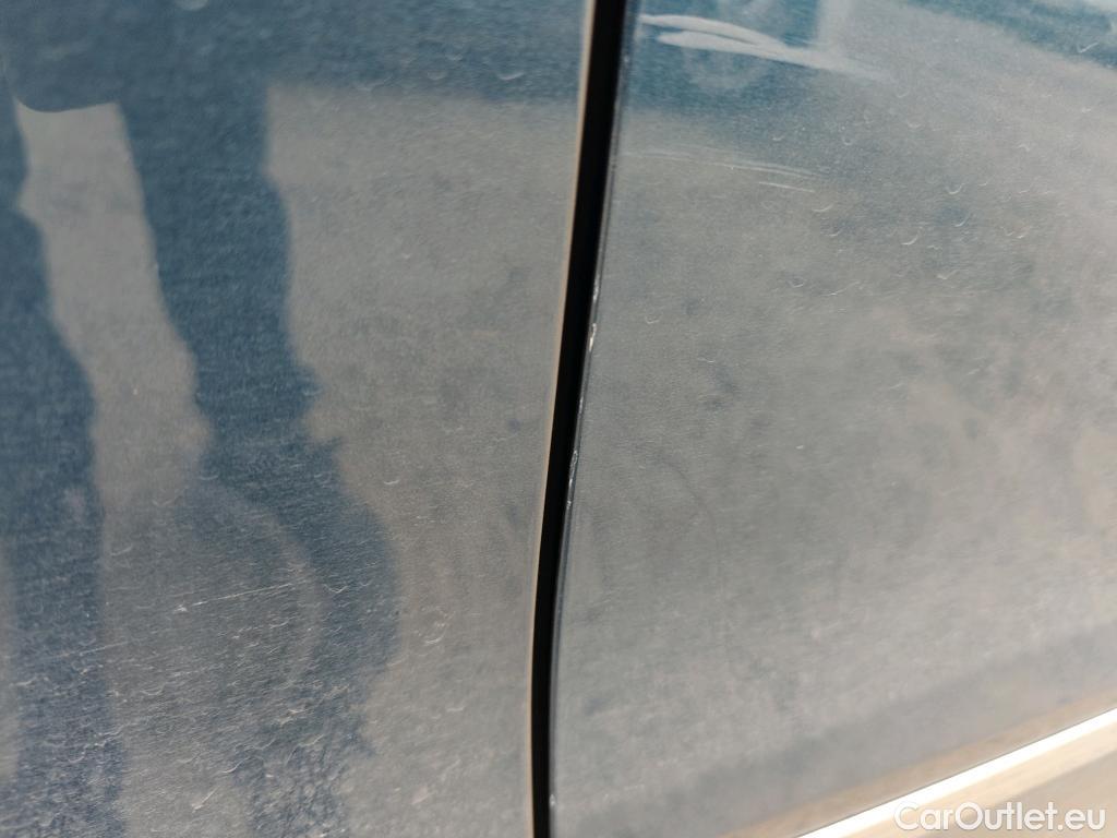  Volkswagen  Tiguan  Life 2.0 TDI 150CV AT7 E6d #9