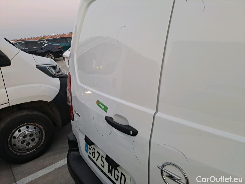  Opel  Combo OPEL  / 2018 / 3P / furgón derivado de turismo Cargo L 1000kg Diesel 1.5 100HP S&S MT E (AC) #5