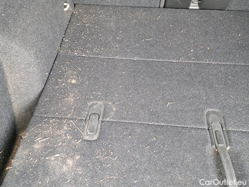  Volvo  XC 40 VOLVO XC40 / 2021 / 5P / todoterreno 2.0 B3 G Plus Dark Auto #16