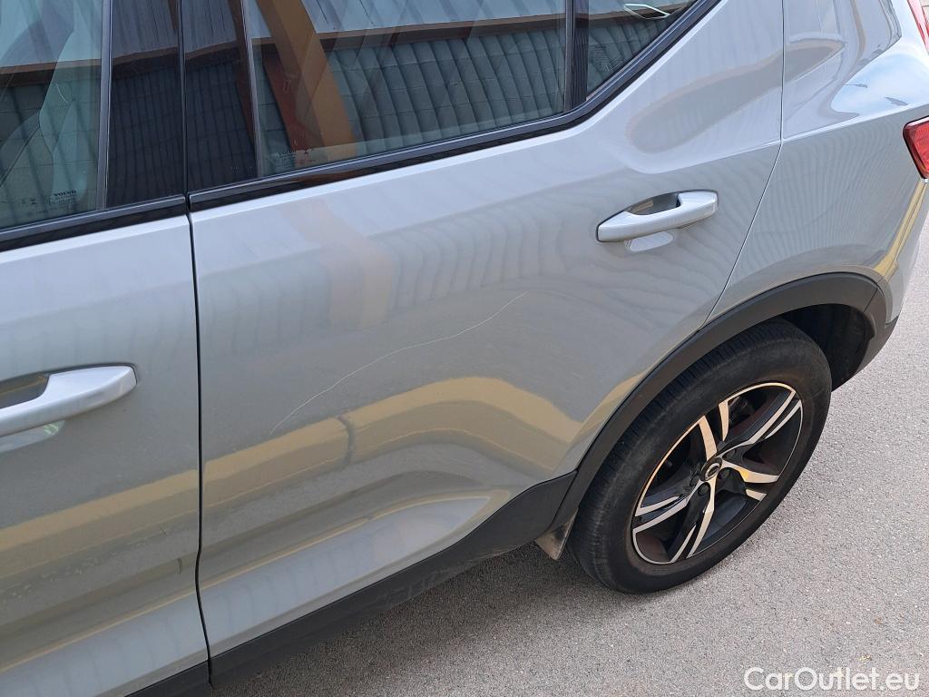  Volvo  XC 40 VOLVO XC40 / 2021 / 5P / todoterreno 2.0 B3 G Plus Dark Auto #3