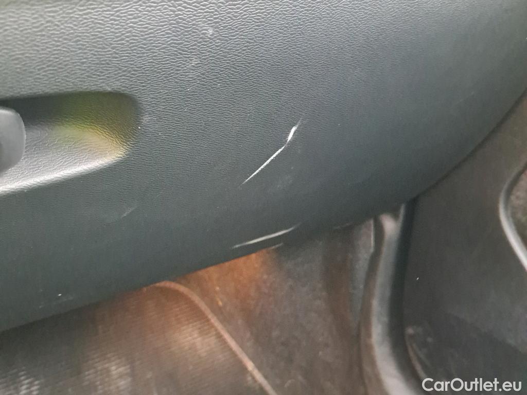  Volvo  XC 40 VOLVO XC40 / 2021 / 5P / todoterreno 2.0 B3 G Plus Dark Auto #18