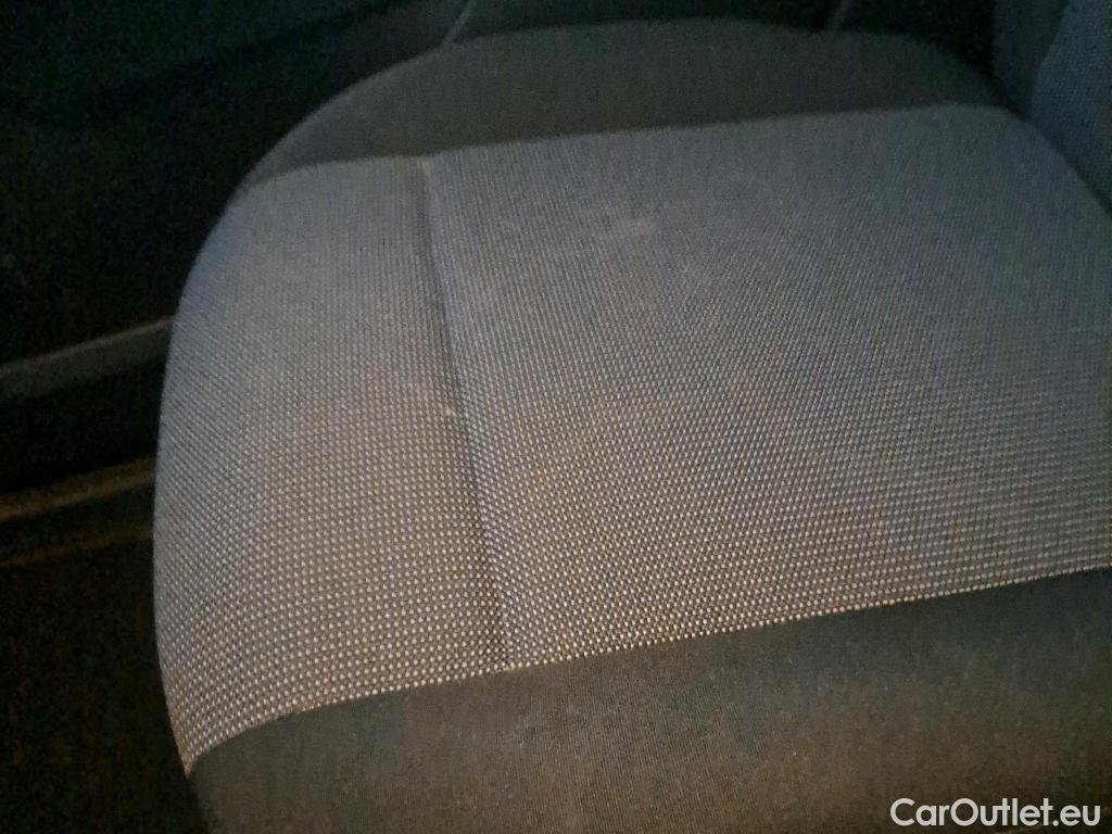  Opel  Combo OPEL  / 2018 / 3P / furgón derivado de turismo Cargo L 1000kg Diesel 1.5 100HP S&S MT E (AC) #1