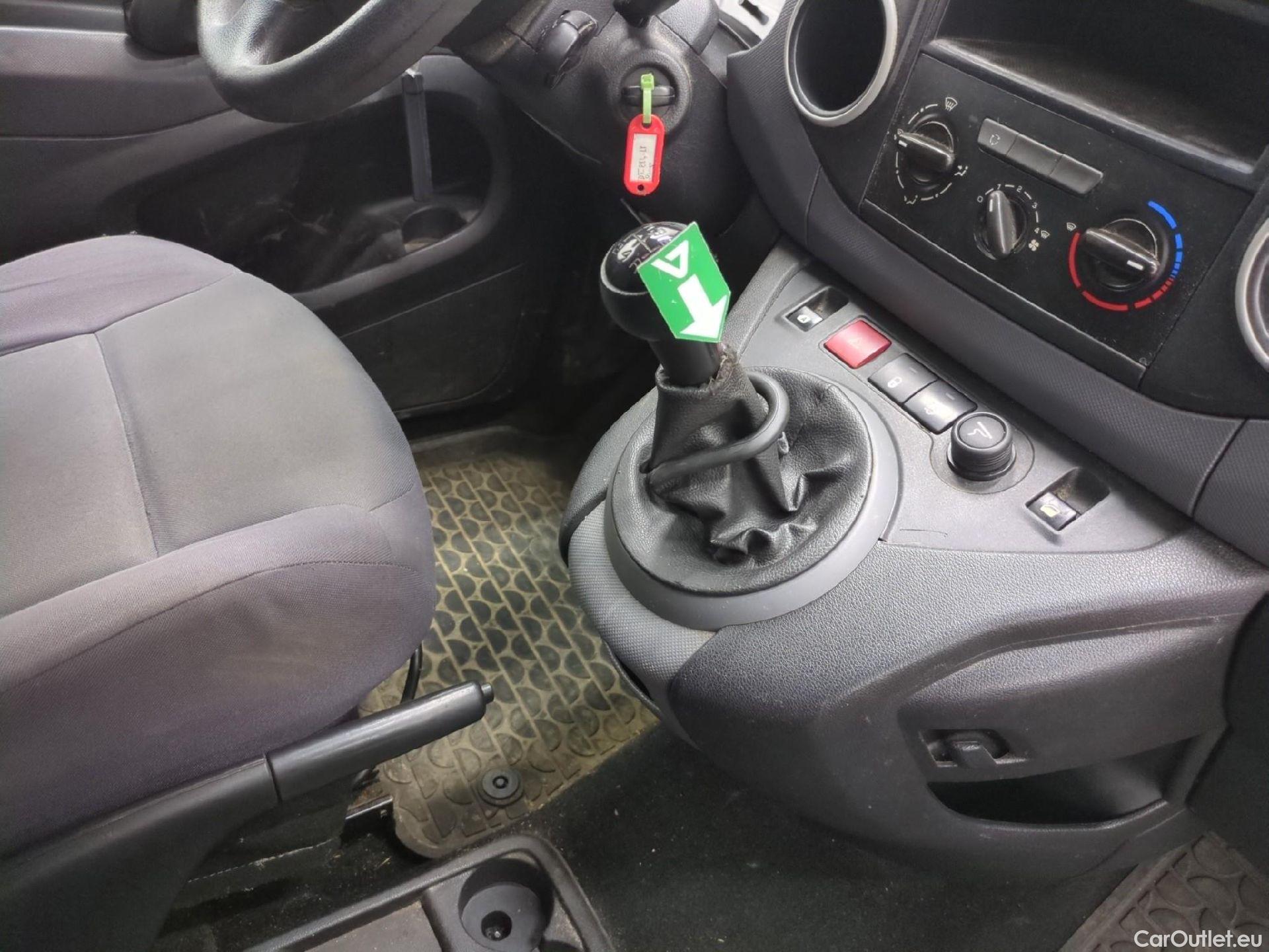  Citroen  Berlingo  Fourgon Confort L1 (Court) 1.6 BlueHDi 100CV BVM5 E6 #4