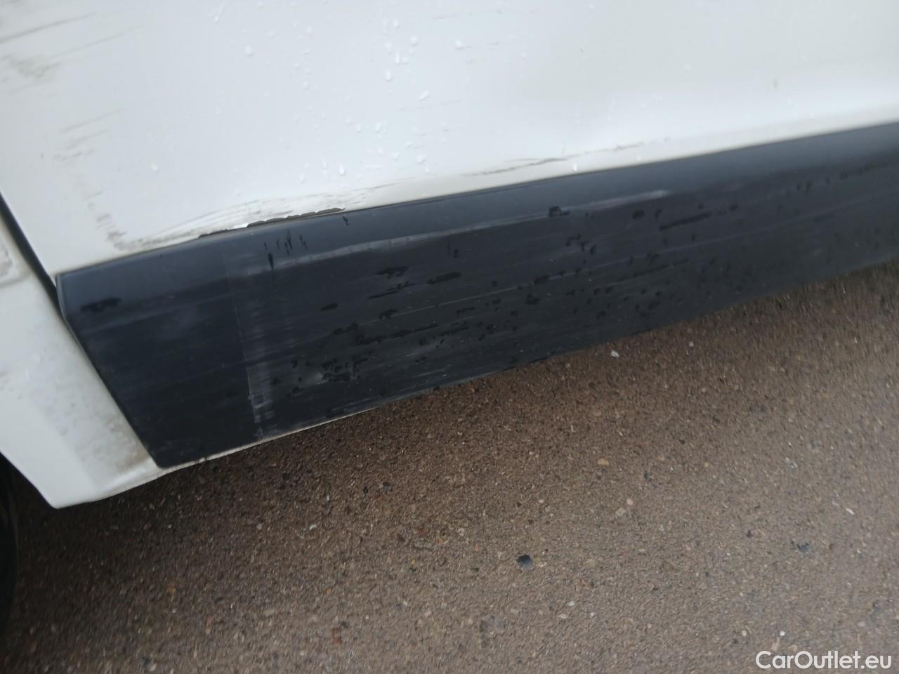  Renault  Trafic RENAULT  / 2019 / 4P / furgón Furgón 27 L1H1 Energy BluedCi 88 kW #39