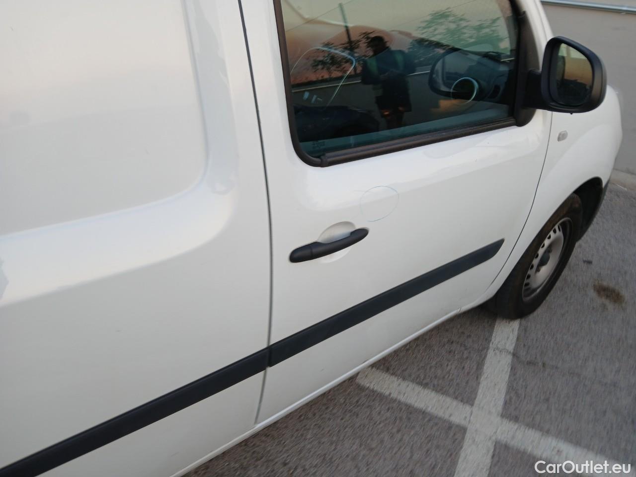  Renault  Kangoo  II Furgón Professional 1.5 dCi 95CV MT6 E6dT #29