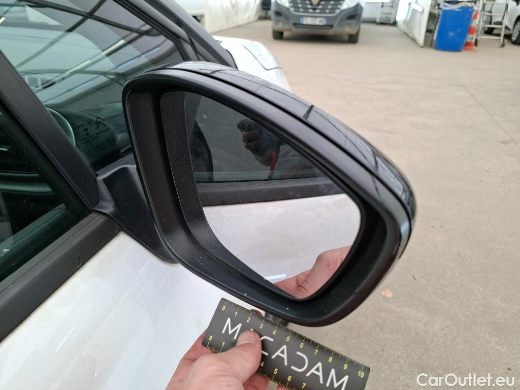  Citroen  C3  Société Feel Nav 1.2 PureTech 80CV BVM5 E6d #1