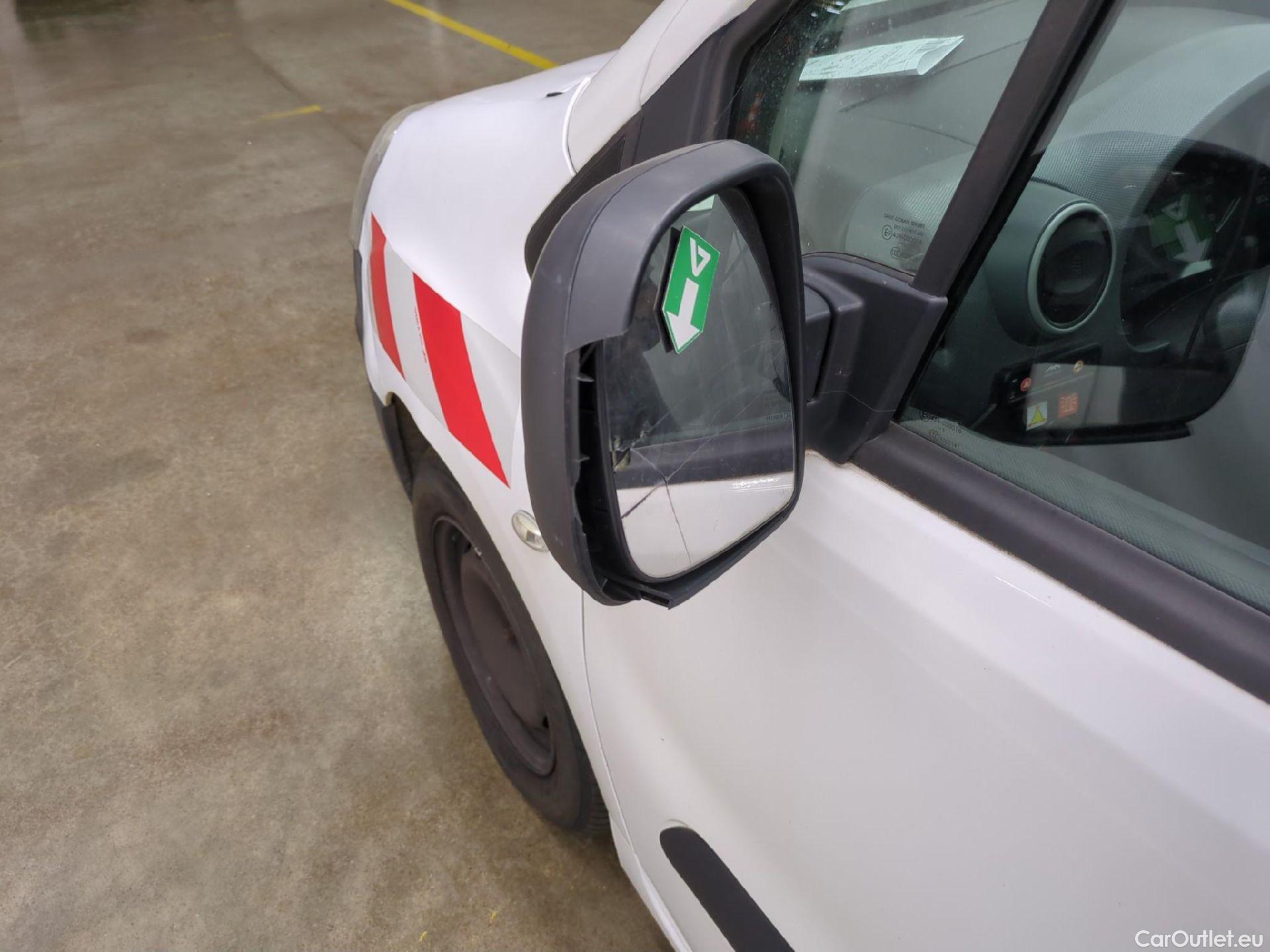  Citroen  Berlingo  Fourgon Confort L1 (Court) 1.6 BlueHDi 100CV BVM5 E6 #27