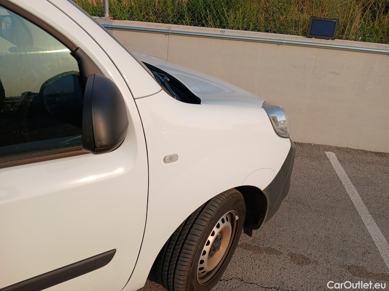  Renault  Kangoo  II Furgón Professional 1.5 dCi 95CV MT6 E6dT #40