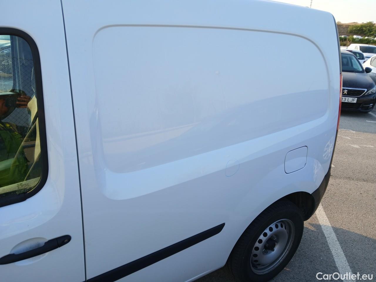  Renault  Kangoo  II Furgón Professional 1.5 dCi 95CV MT6 E6dT #25