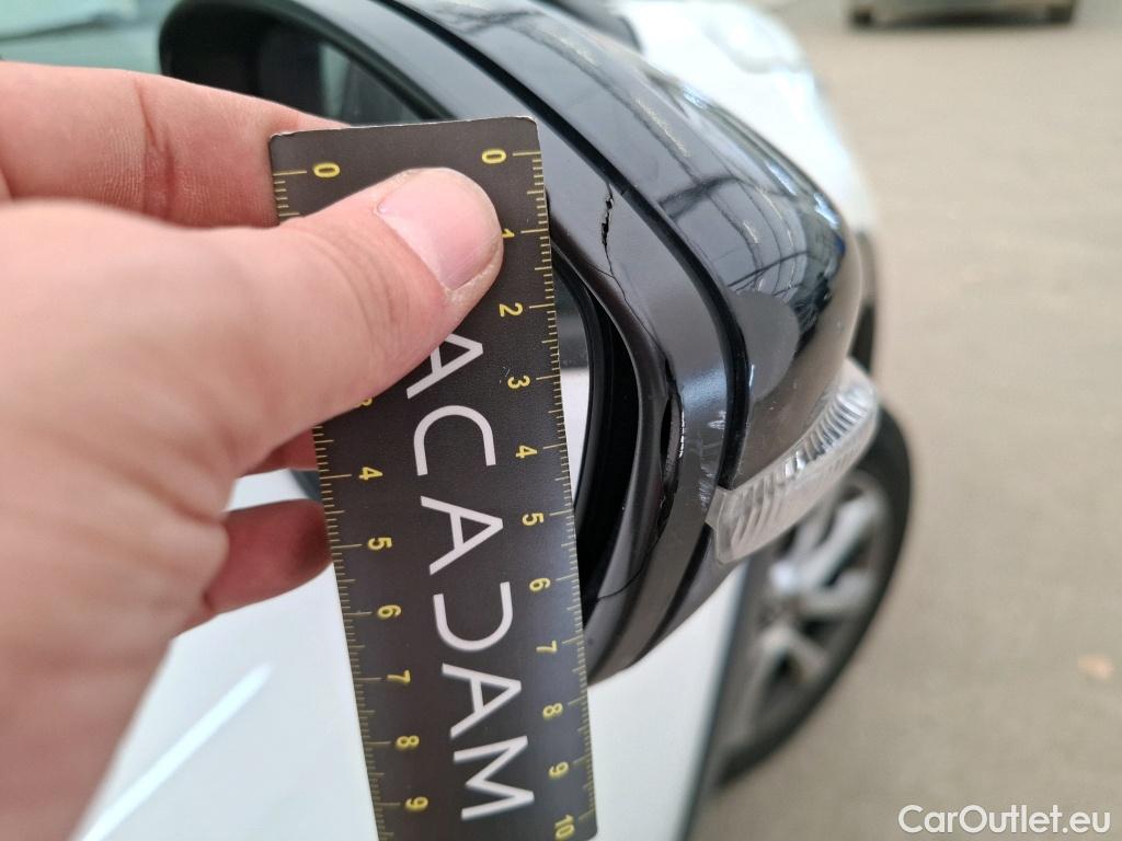  Citroen  C3  Société Feel Nav 1.2 PureTech 80CV BVM5 E6d #2
