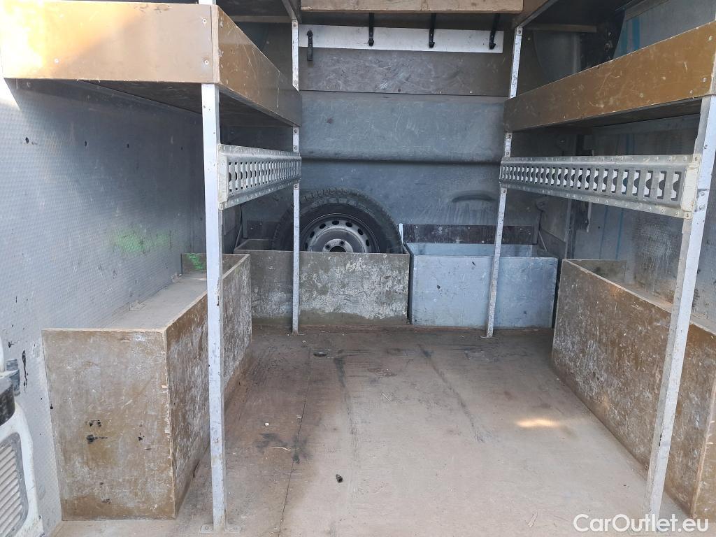  Renault  Master  III Fourgon L2H2 3 5 Grand Confort dCi 130CV BVM6 E6 #58