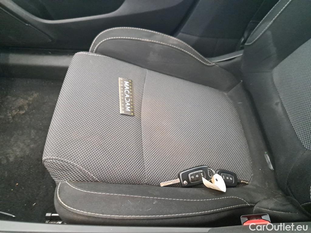  Renault  Megane  IV Berline 5pt. Société Air Nav 1.5 dCi 90CV BVM6 E6 #18