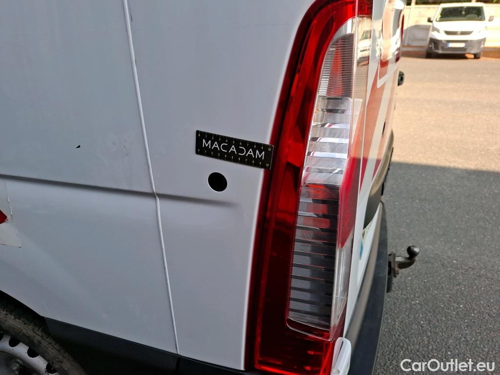  Renault  Master  III Fourgon L2H2 3 5 Grand Confort dCi 130CV BVM6 E6 #71