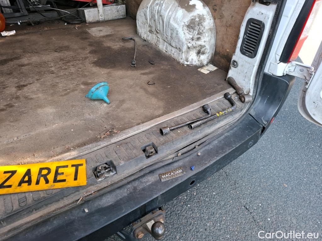  Renault  Master  III Fourgon L2H2 3 5 Grand Confort dCi 130CV BVM6 E6 #55