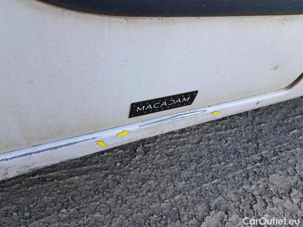  Renault  Master  III Fourgon L2H2 3 5 Grand Confort dCi 130CV BVM6 E6 #27