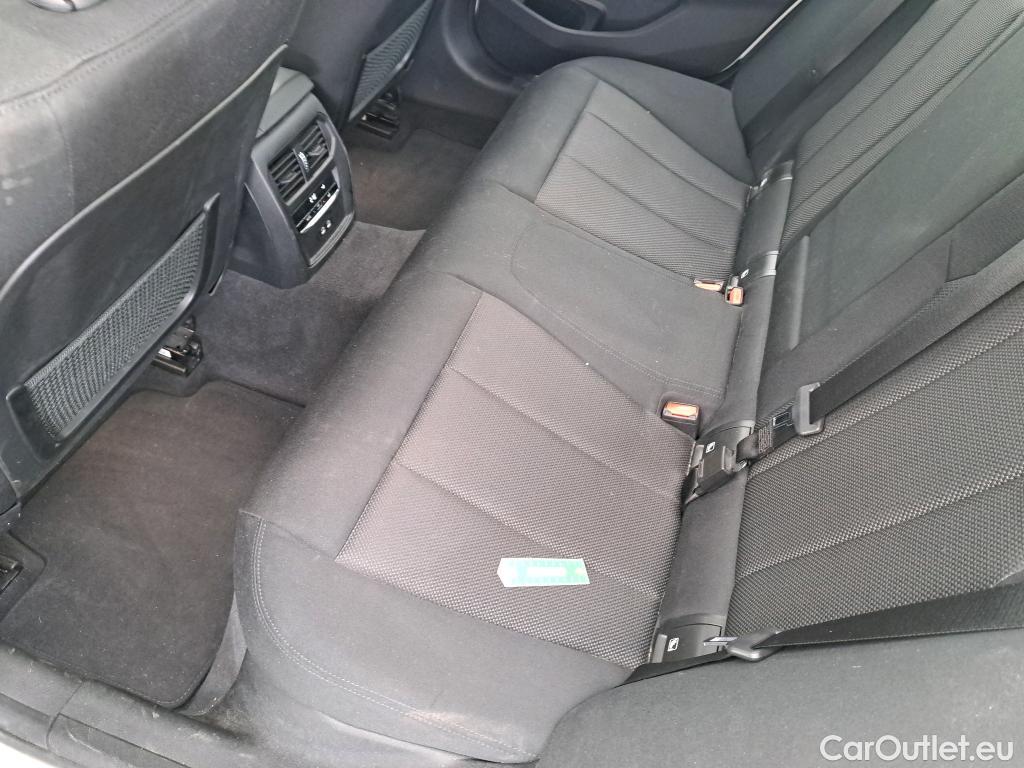  Bmw  Serie 3 BMW Série 3 Berline / 2018 / 4P / Berline 320e 204ch Business Design BVA8 Hybride #3