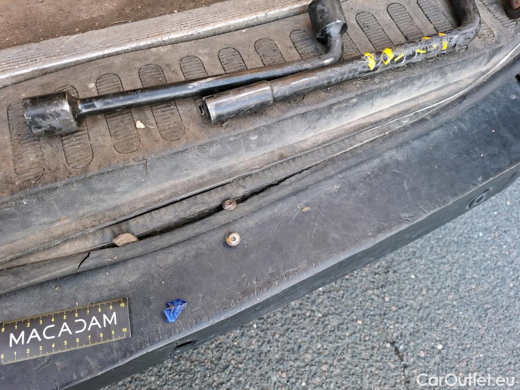  Renault  Master  III Fourgon L2H2 3 5 Grand Confort dCi 130CV BVM6 E6 #57