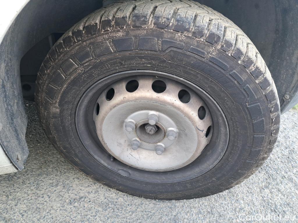  Renault  Master  III Fourgon L2H2 3 5 Grand Confort dCi 130CV BVM6 E6 #63
