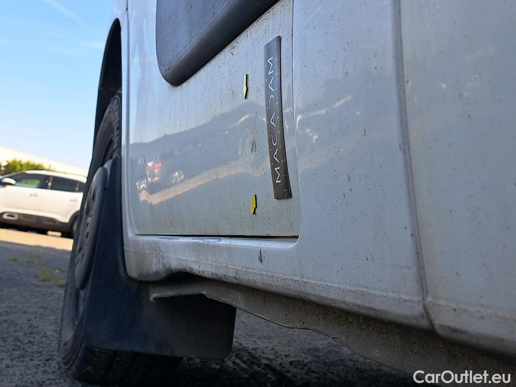  Renault  Master  III Fourgon L2H2 3 5 Grand Confort dCi 130CV BVM6 E6 #51
