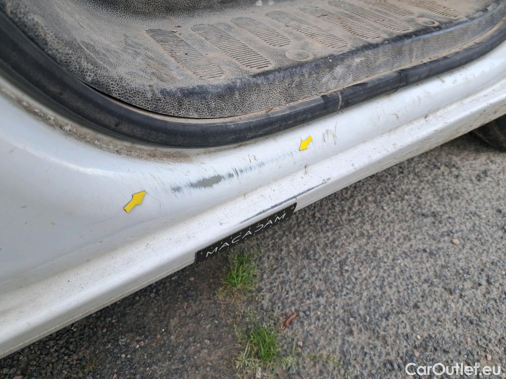  Renault  Master  III Fourgon L2H2 3 5 Grand Confort dCi 130CV BVM6 E6 #44