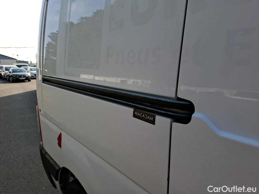  Renault  Master  III Fourgon L2H2 3 5 Grand Confort dCi 130CV BVM6 E6 #95
