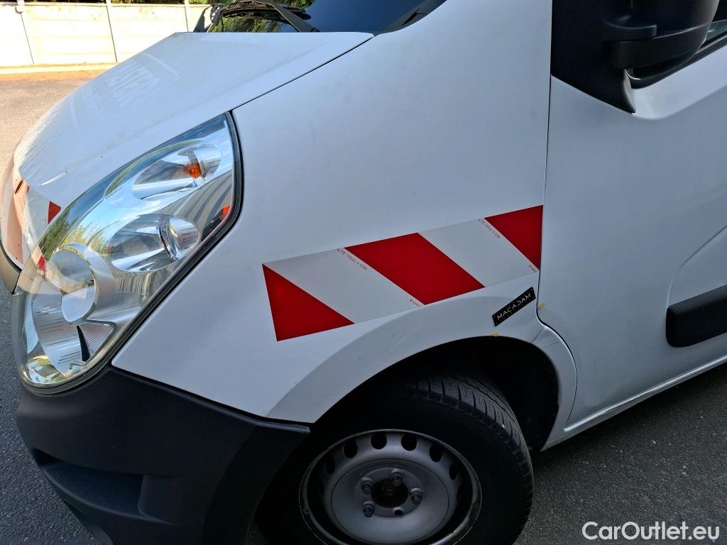  Renault  Master  III Fourgon L2H2 3 5 Grand Confort dCi 130CV BVM6 E6 #44