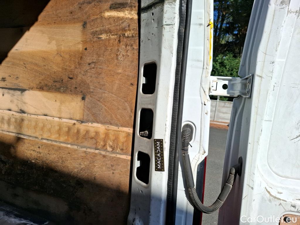  Renault  Master  III Fourgon L2H2 3 5 Grand Confort dCi 130CV BVM6 E6 #42